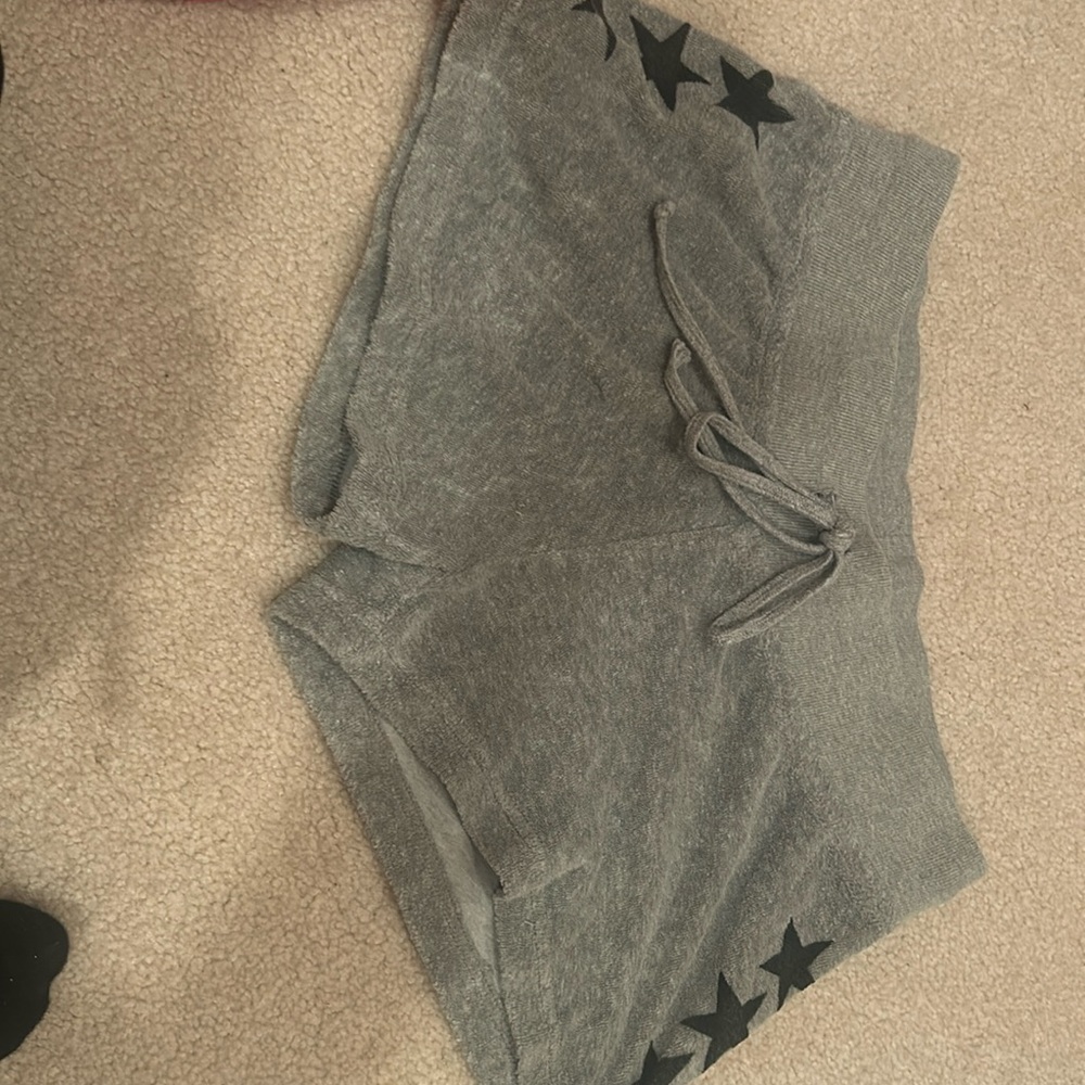 Hard Tail Gray w Black Stars